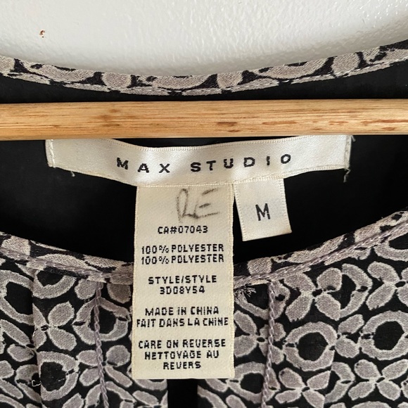 Black and white timeless classic Jackie O vibe - Picture 2 of 3